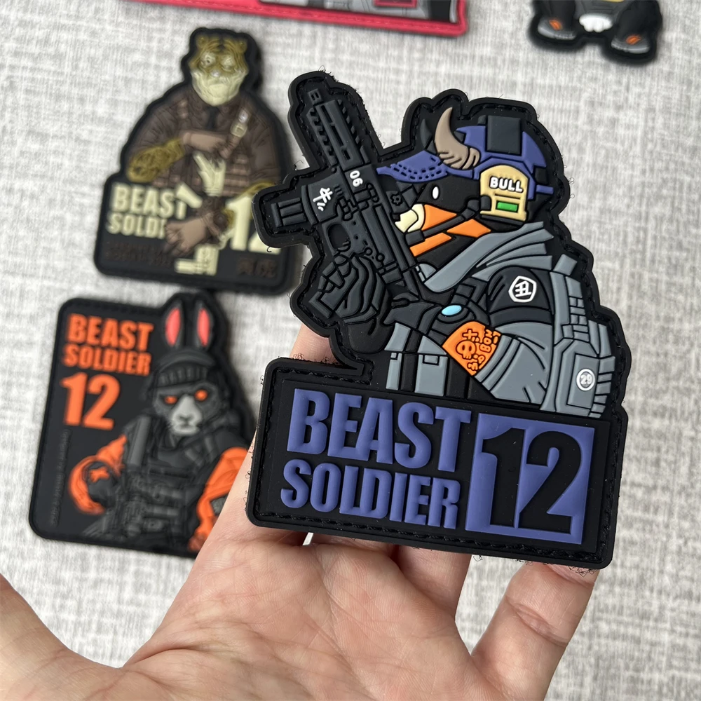 Insignia de moral de la Legión Animal táctica, parches del ejército, brazalete militar de PVC, mochila, pegatina de gancho y bucle - imagen 4