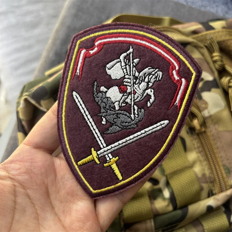 Parche táctico bordado San Jorge para ropa con velcro - imagen 5