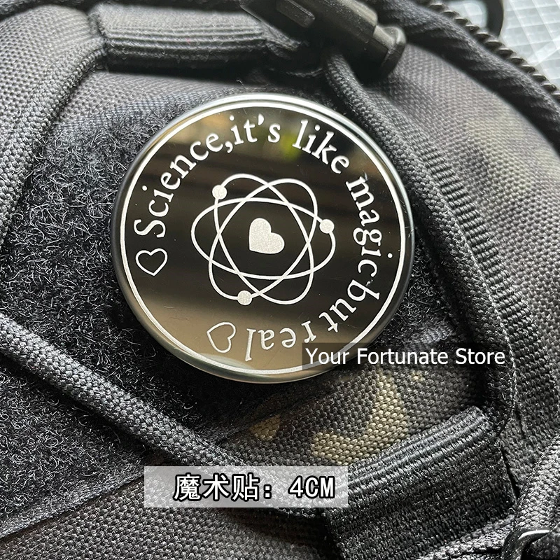 Parche de fórmula bioquímica de ciencia de Metal, elemento de diseño redondo creativo CHO Pi, insignia táctica de mesa para bolsa de ropa, decoración DIY - imagen 4