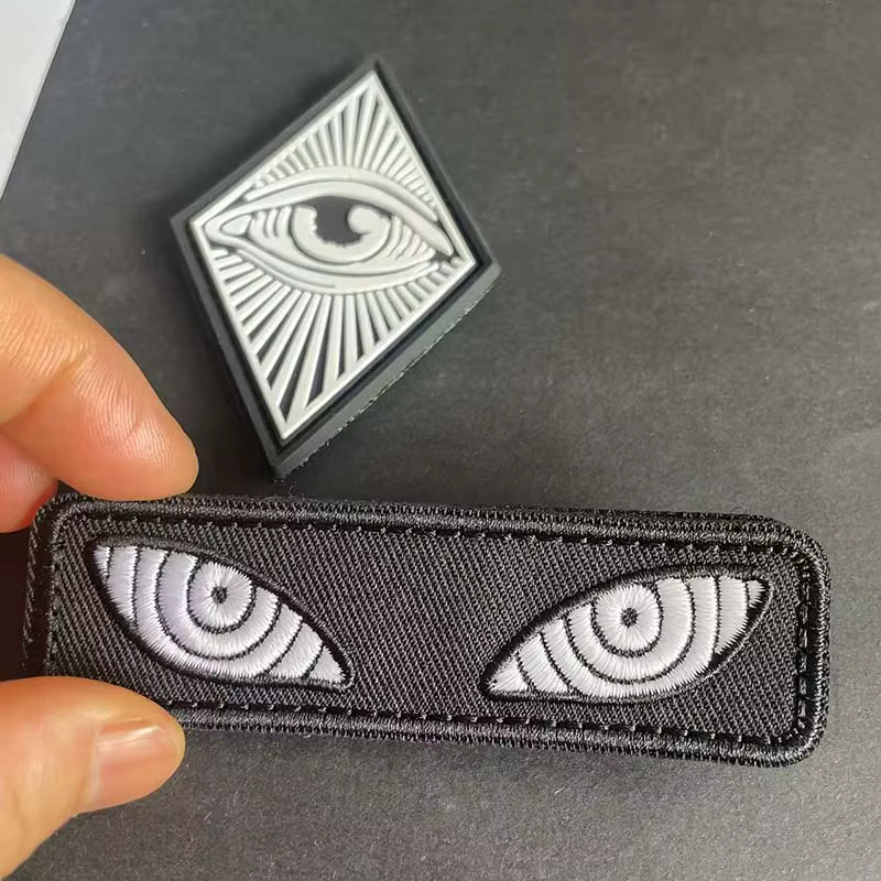 Parche táctico PVC ojos de gato – Glow in the dark bordado - imagen 5