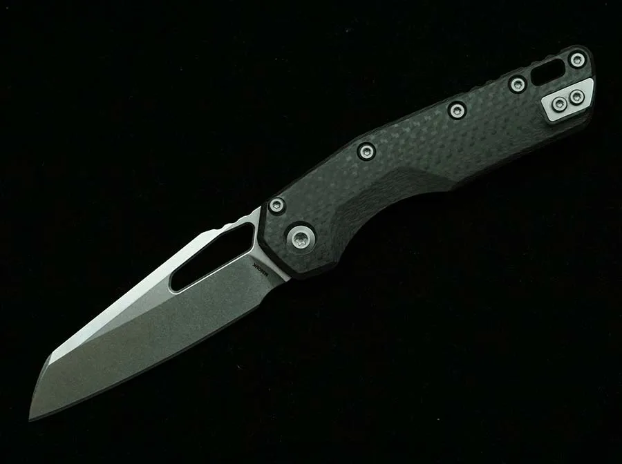 Cuchillo plegable táctico con acabado