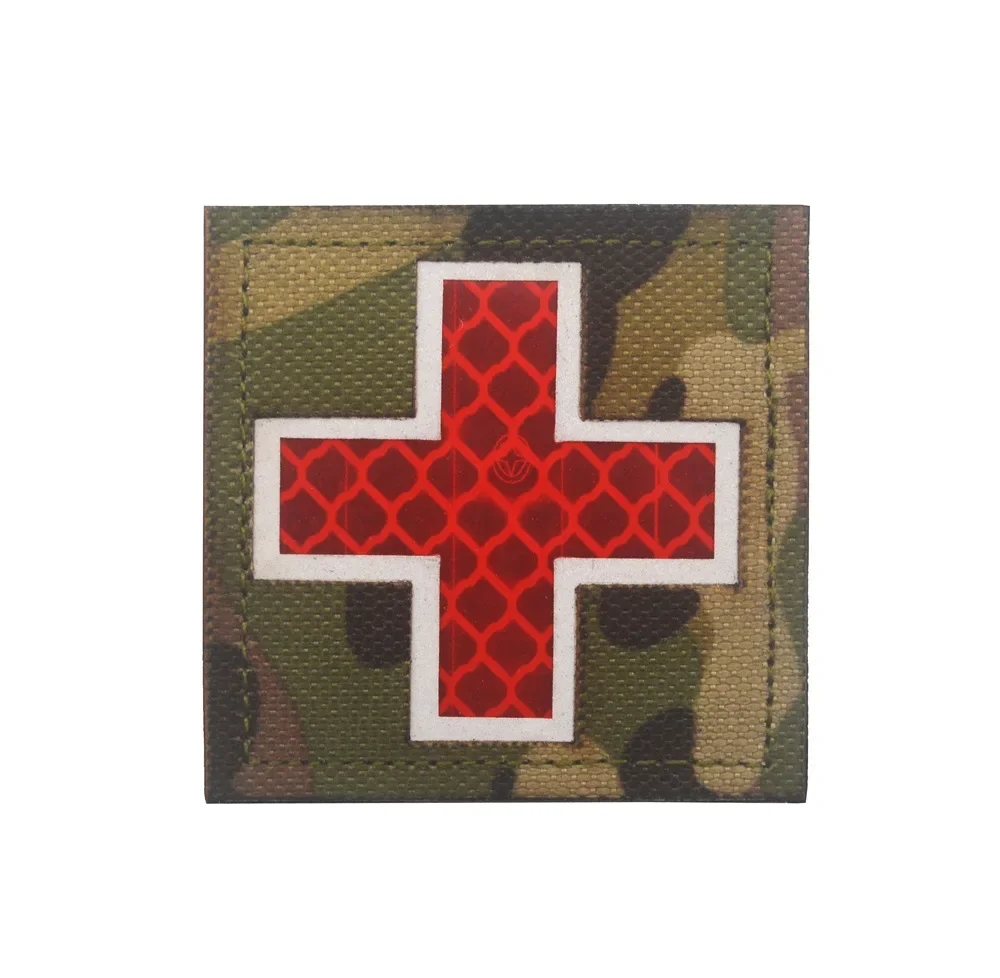 Parches militares tácticos de calavera de PVC, insignias decorativas paramédicas EMT Ir, bordado de Cruz médica reflectante - imagen 3