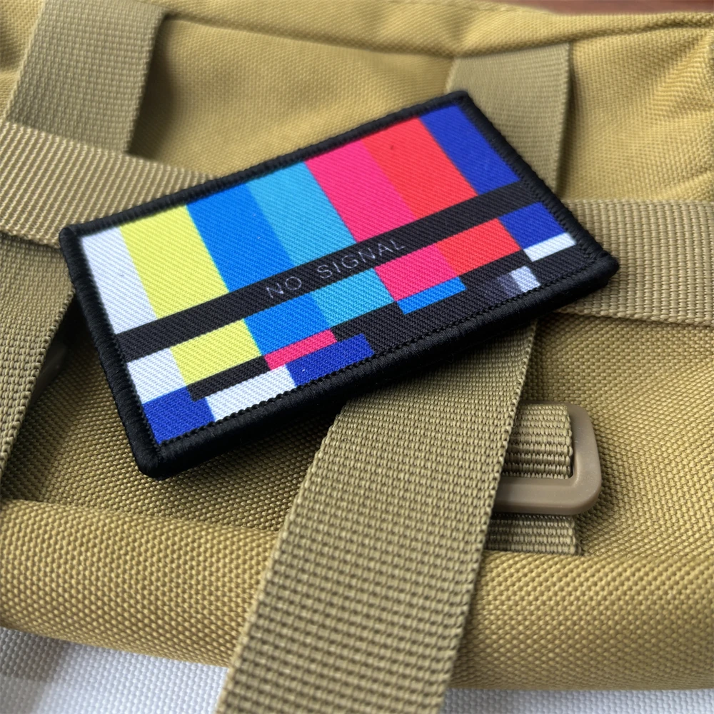 Parche táctico sin señal para canal de TV, Chevron impreso divertido, no soy un Robot, emblema de gancho y bucle Ctrl + insignia de moral, pegatinas para mochila - imagen 5