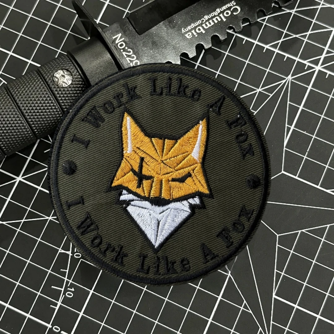 Trabajo como un zorro", divertidas parches tácticos de moral para ropa, parche bordado con gancho y bucle, pegatina para mochila militar - imagen 4