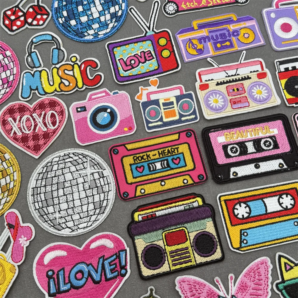 Parche bordado de cinta musical para planchar para ropa, parches fusibles DIY, bola de discoteca, corazón, patrón a cuadros, parche adhesivo, insignia