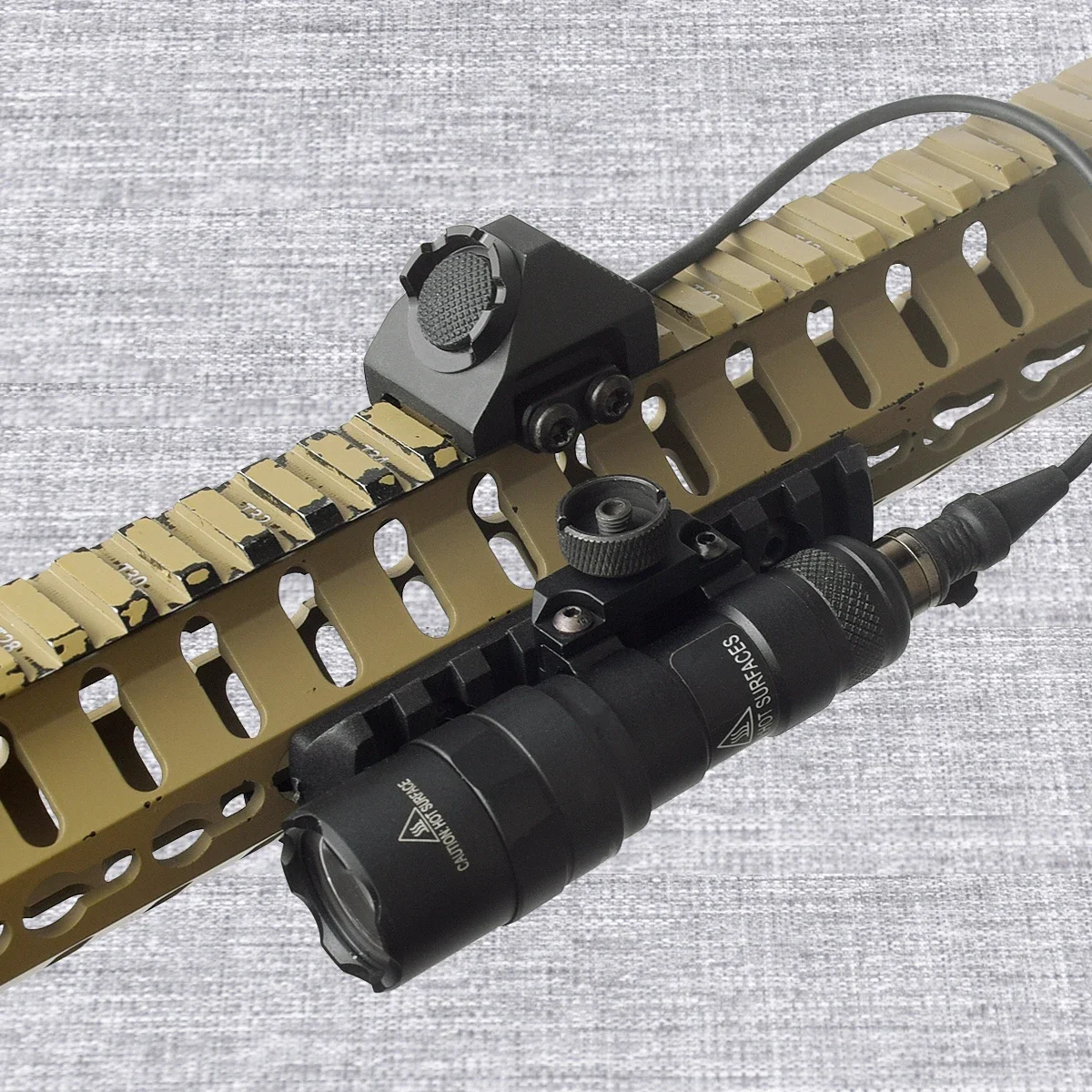 Interruptor remoto de presión de botón caliente de la unidad táctica para linterna SureFire M300 M600 DBAL-A2 PEQ15 láser enchufe de 2,5mm apto para riel de 20mm - imagen 2