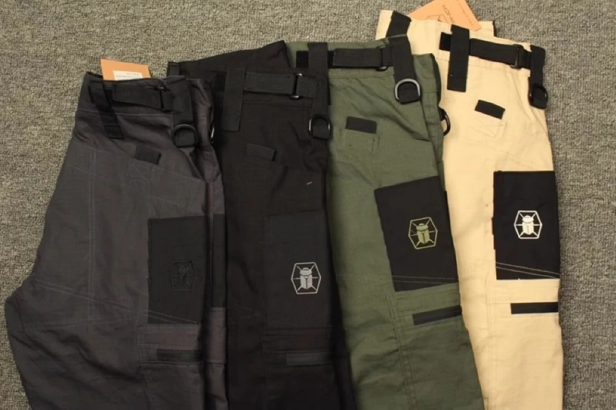 2025 nueva gran oferta ropa de trabajo para hombres pantalones cortos tácticos de rango pantalones cortos multibolsillos resistentes a los arañazos pantalones cortos de cinco puntos - imagen 3