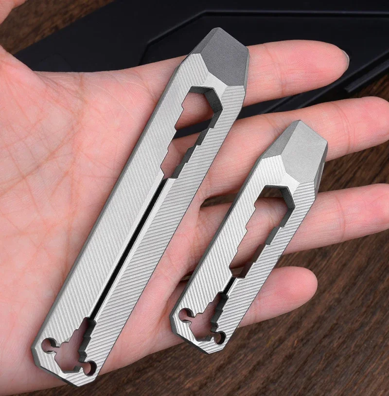 Detalle del diseño CNC y cantos de agarre