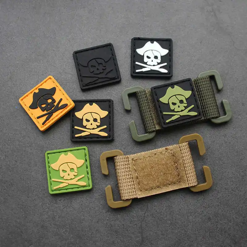 Parche de PVC de esqueletos piratas para ropa, mochila, chaleco, decoración, insignia de goma táctica luminosa, 1 pulgada - imagen 2