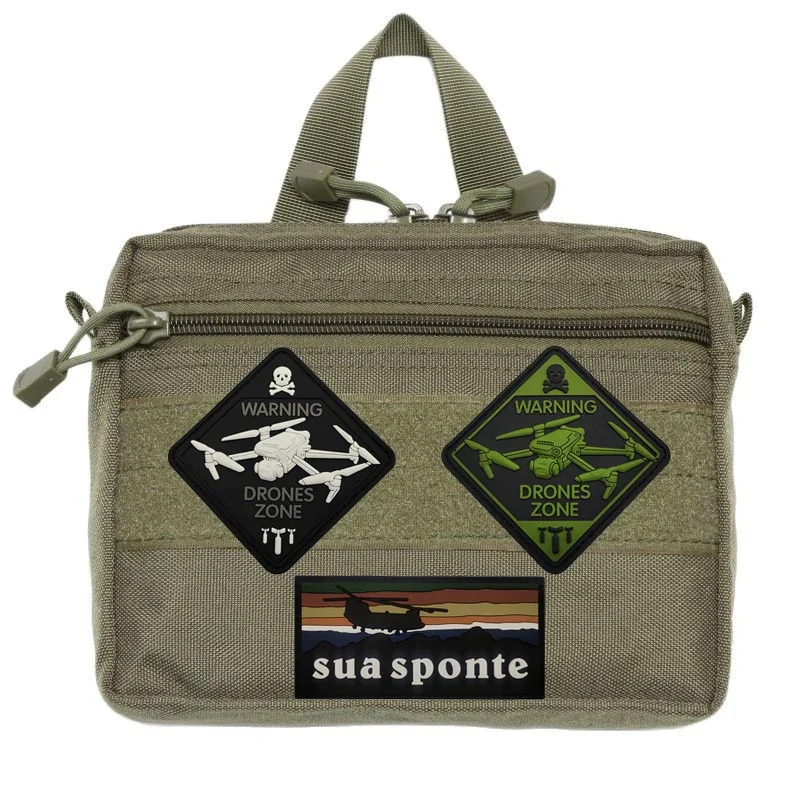 Accesorio para bolsa al aire libre, insignia IR reflectante con corte láser, zonas de advertencia, 3DPVC, gancho para exteriores, parches para mochila para ropa - imagen 3