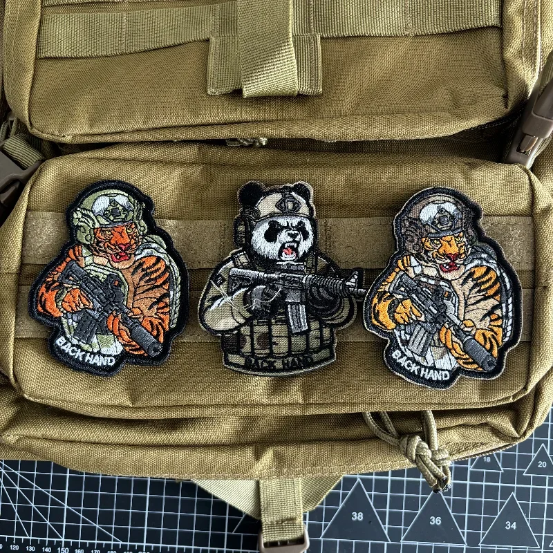 Parche táctico de soldado Tigre, parche bordado de gancho y bucle, Panda, bestia, Guerrero, insignia de moral, brazalete militar, pegatina de mochila - imagen 2