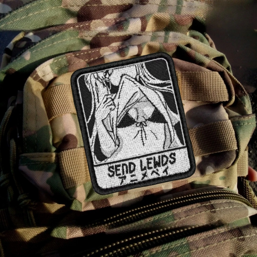 Enviar Lewds chica táctica bordado gancho y bucle parche Anime moral mochila militar ropa pegatina decorativa brazalete