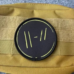 Parche táctico insignia circular moral negra y amarilla para MOLLE