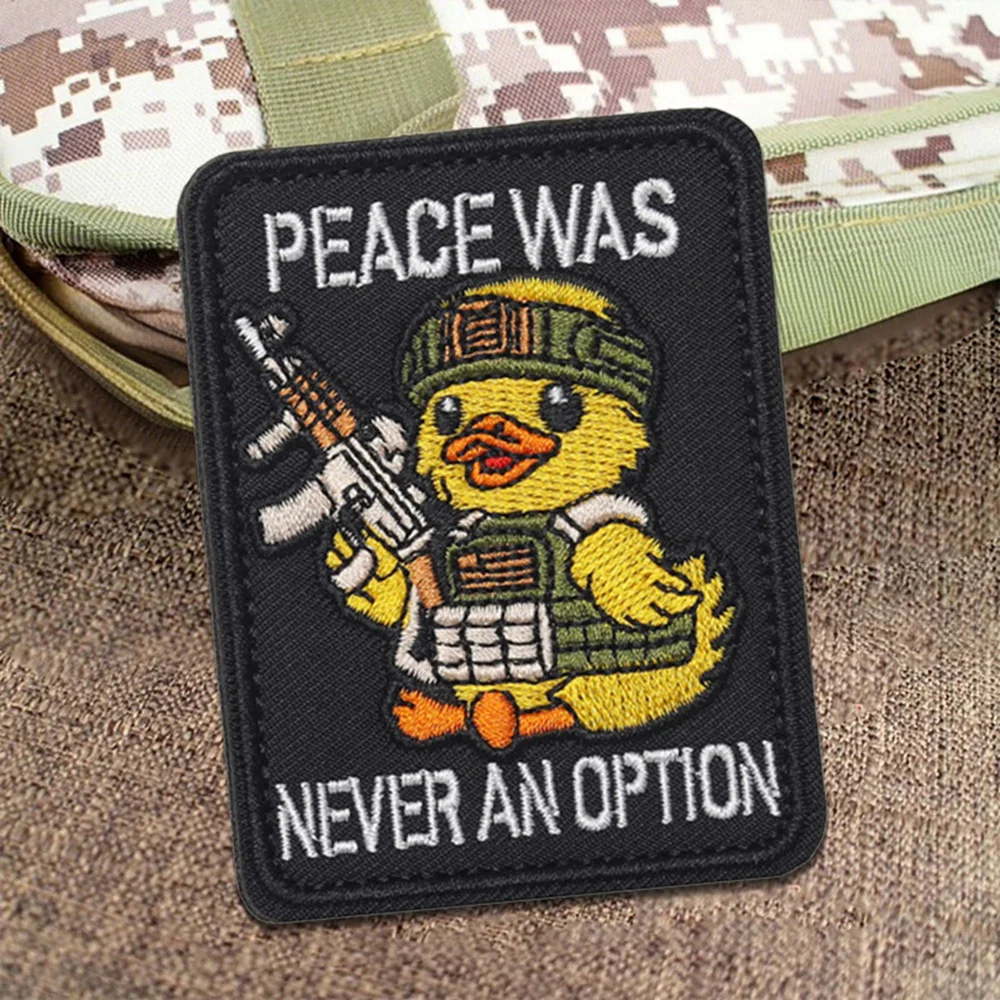 CHOOSE VIOLENCE parches bordados divertido pato guerrero gancho y bucle parche insignia de moral militar pegatinas de mochila táctica