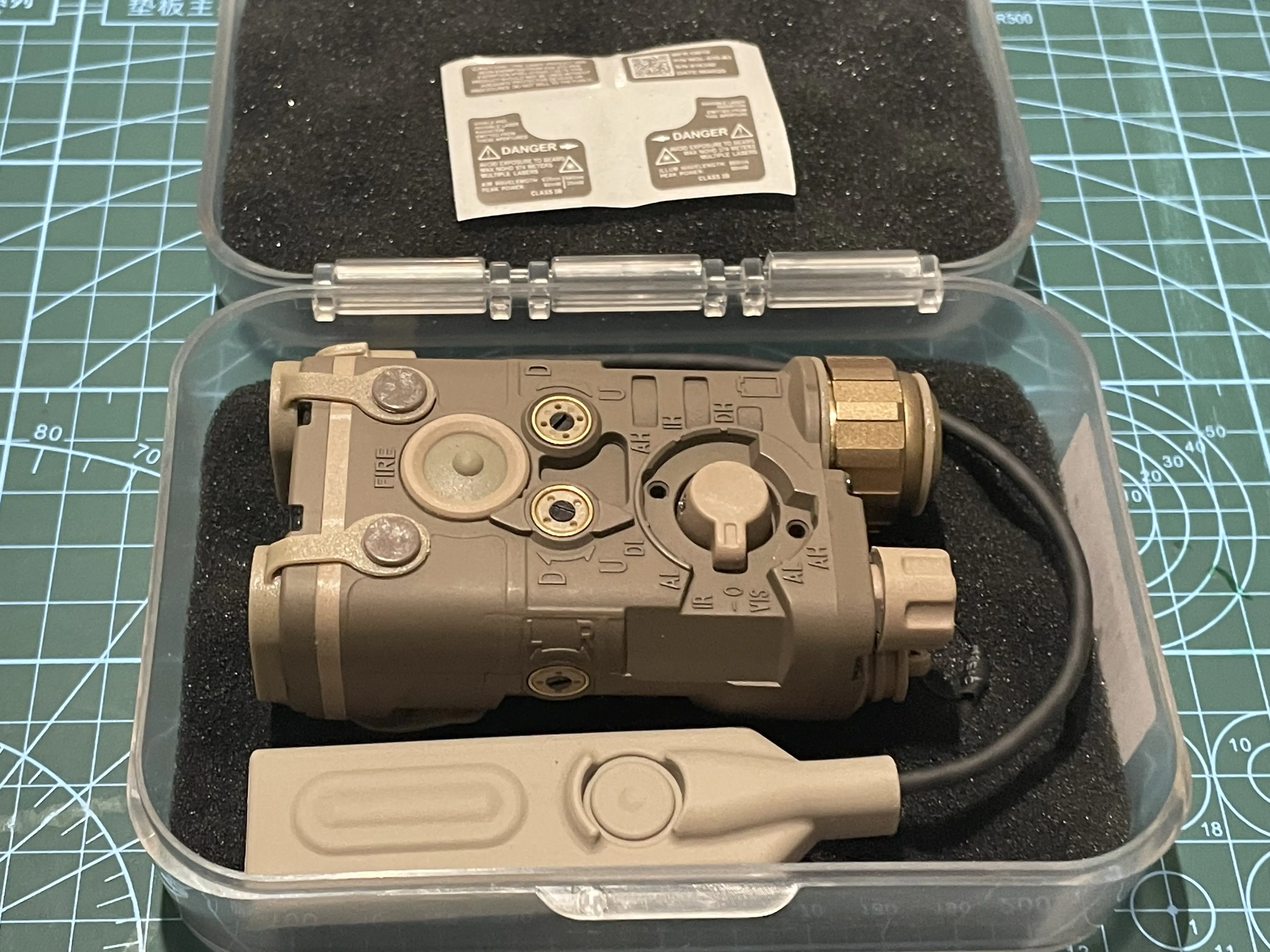 FMA LAB linterna táctica LED con láser rojo IR para airsoft - imagen 2