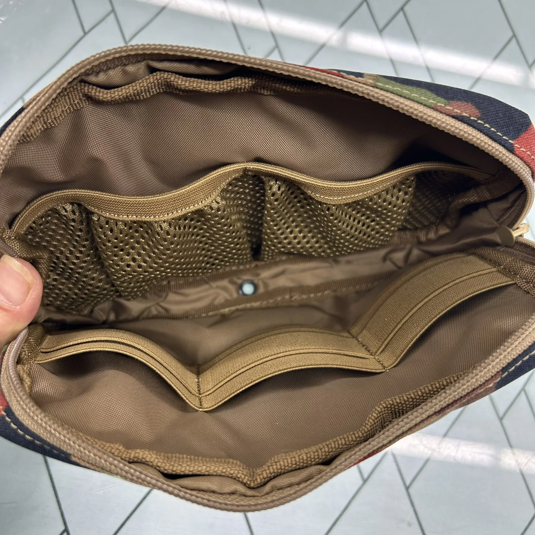 Bolsa organizadora táctica MOLLE compacta de nylon expandible - imagen 3