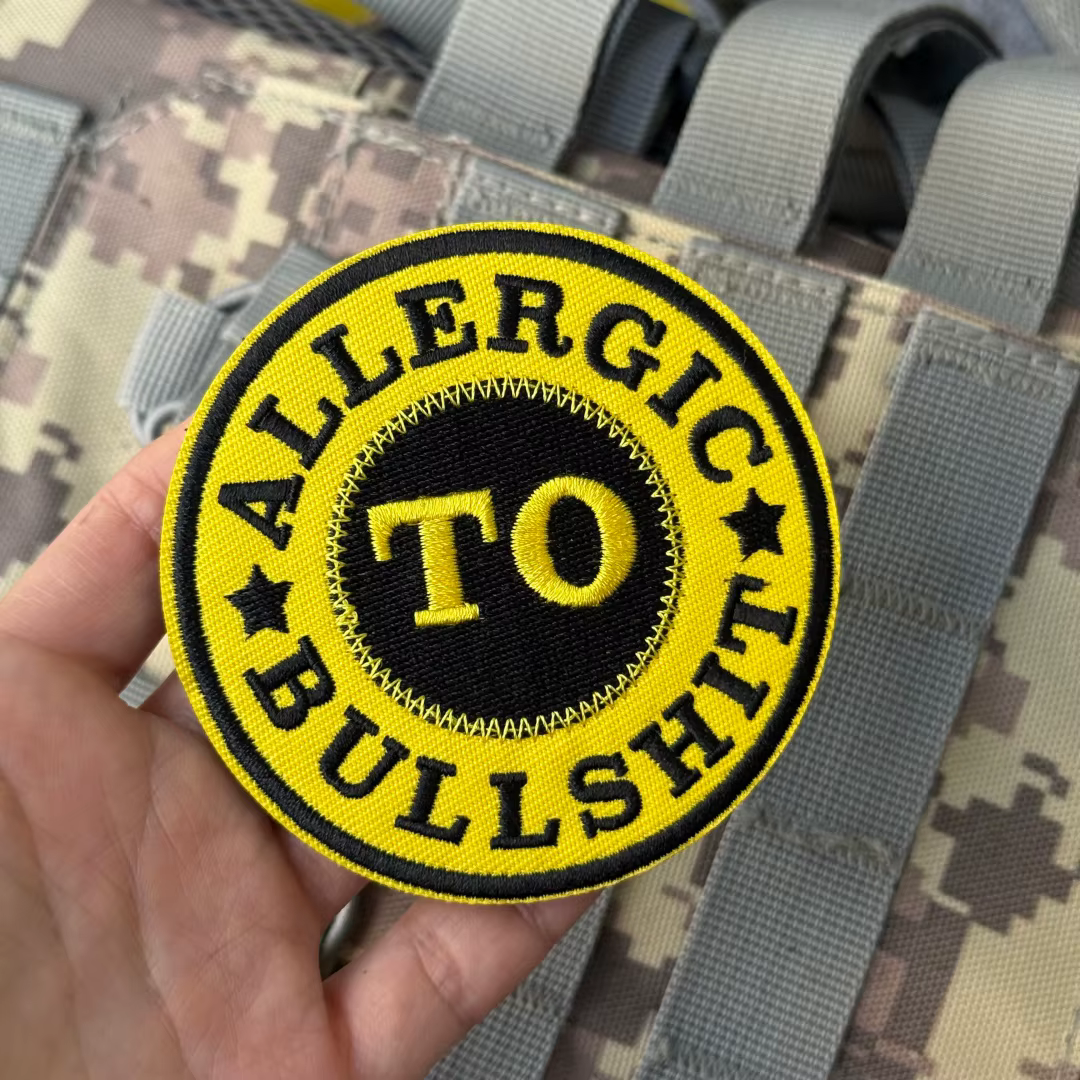 Parche moral bordado Allergic To Bullshit – Táctico velcro mochila - imagen 3