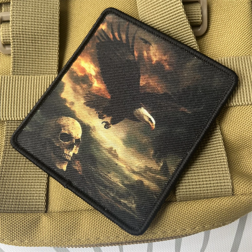 Esqueleto bajo el águila moral parches tácticos insignia impresión gancho y bucle parche mochila militar pegatina - imagen 4