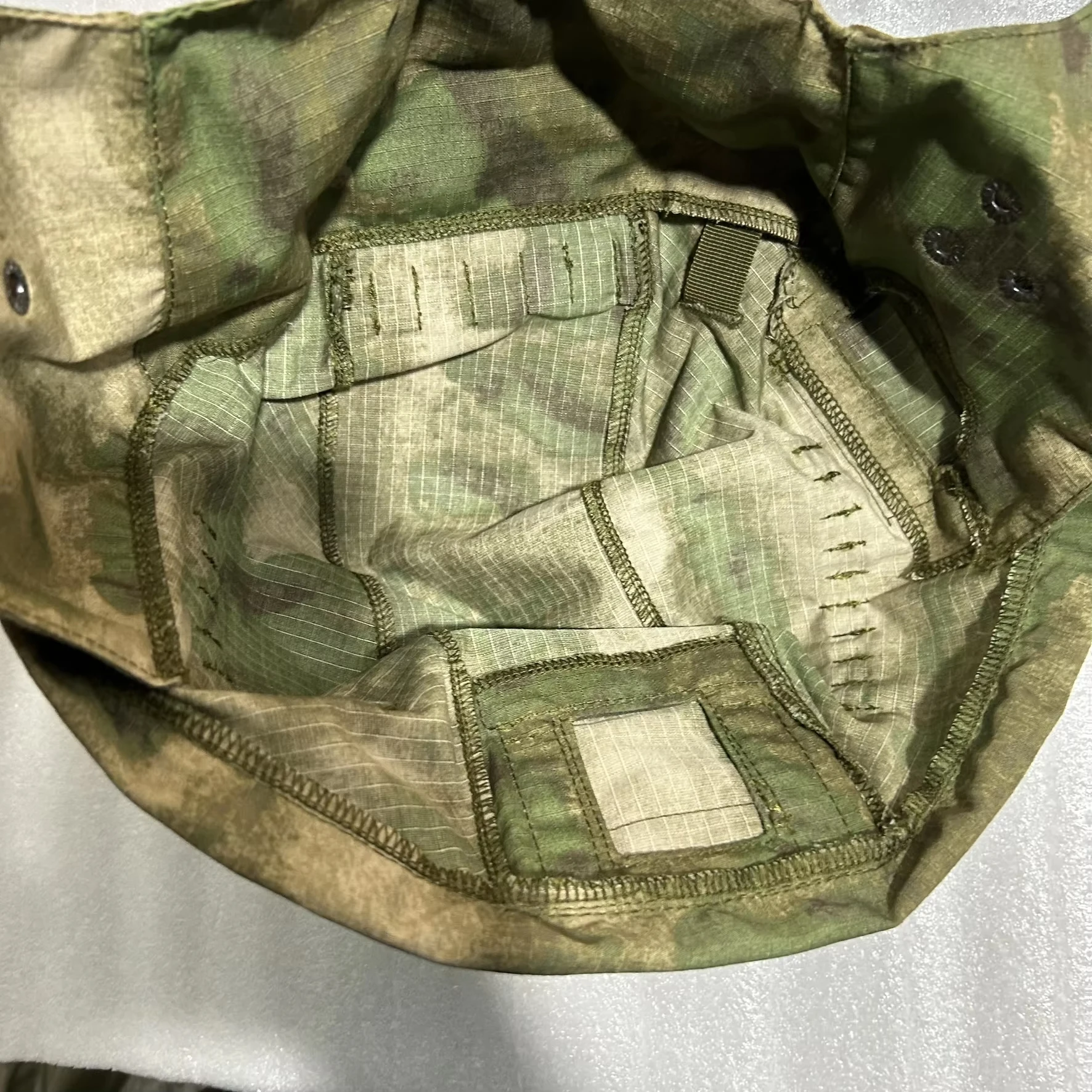Funda casco táctico rusa MOX/EMR con orejeras cortaviento exterior - imagen 2