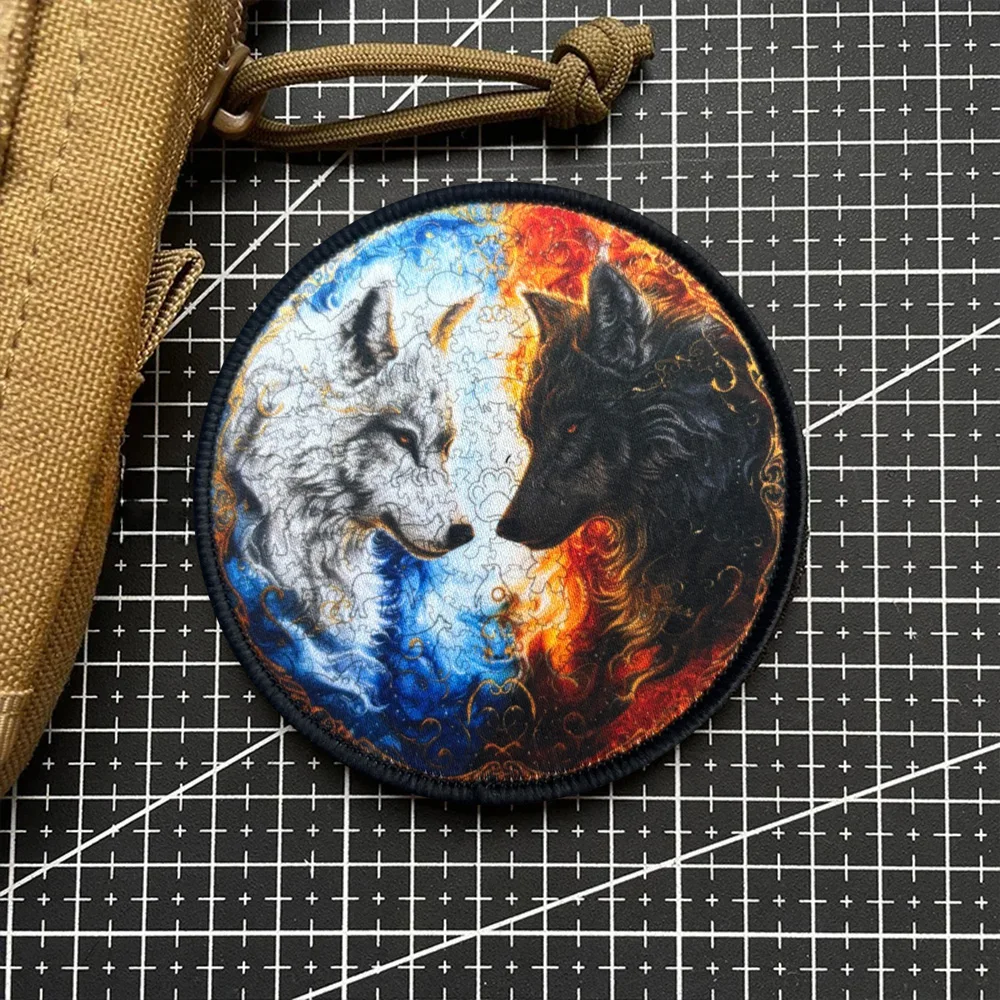 Parche táctico de moral de los lobos gemelos de hielo y fuego, parches militares con gancho, accesorios de aventura, chaleco, mochila, apliques adhesivos - imagen 3