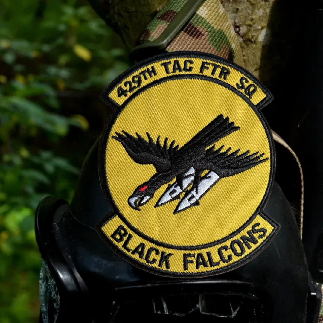 Parche de halcones negros, insignia de moral bordada, brazalete táctico, gancho militar y bucle, accesorios para mochila al aire libre, pegatinas - imagen 5