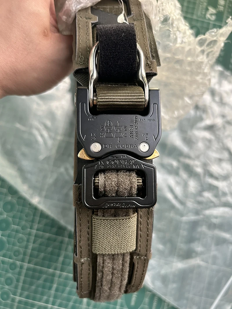 Cinturón de batalla magnético de liberación rápida con correas reforzadas con polímero CURV, diseño táctico Compatible con MOLLE - imagen 4