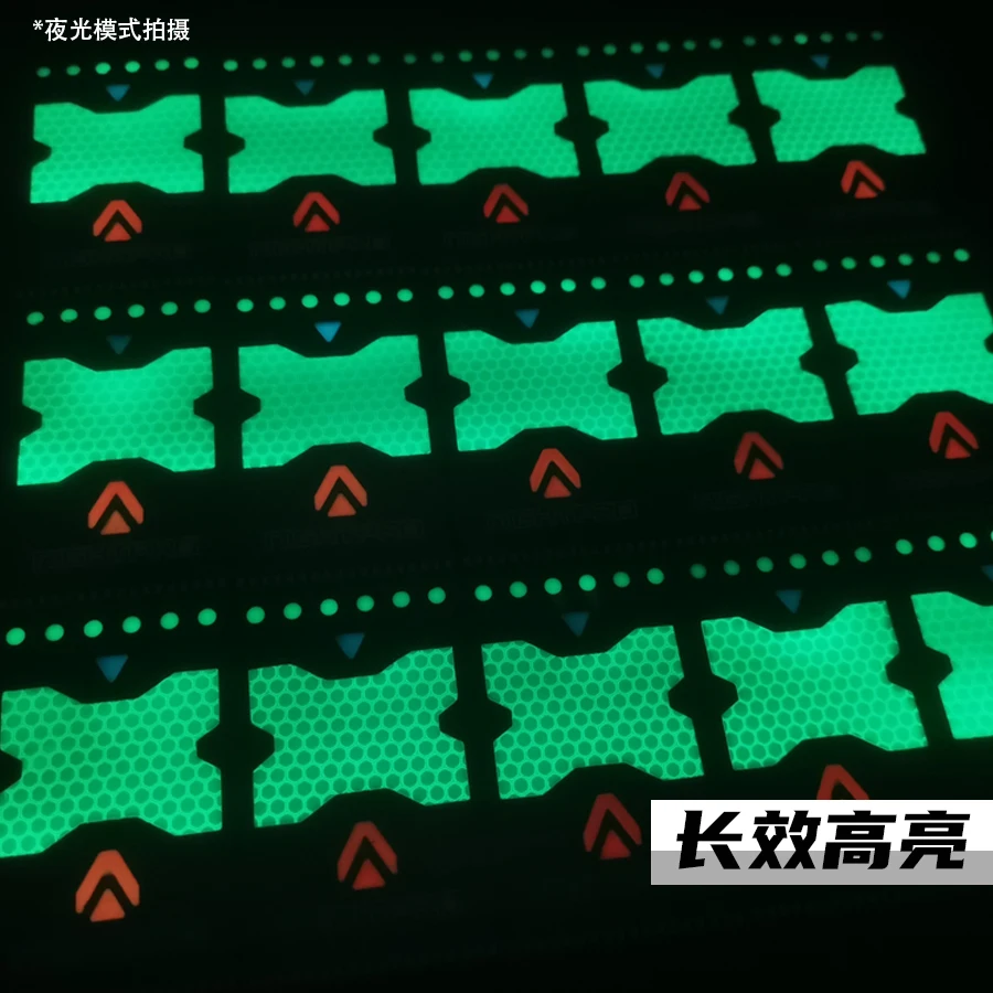 X brazalete luminoso palo mágico gancho de inyección película reflectante pegatinas de advertencia nocturna - imagen 4