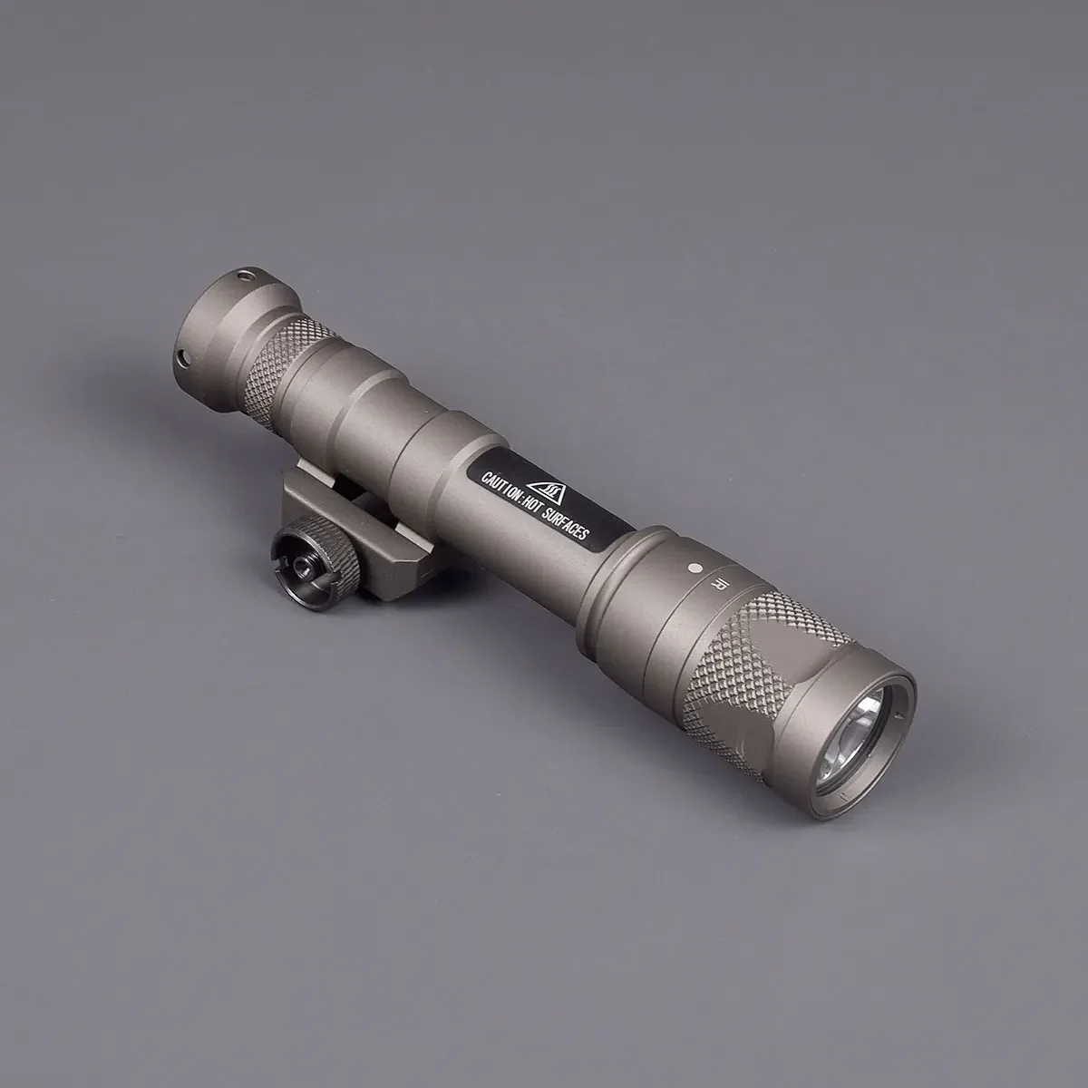 Luz infrarroja M600V-IR, luz de explorador, luz blanca y salida IR, riel Picatinny de 20mm con interruptor de presión para caza - imagen 3