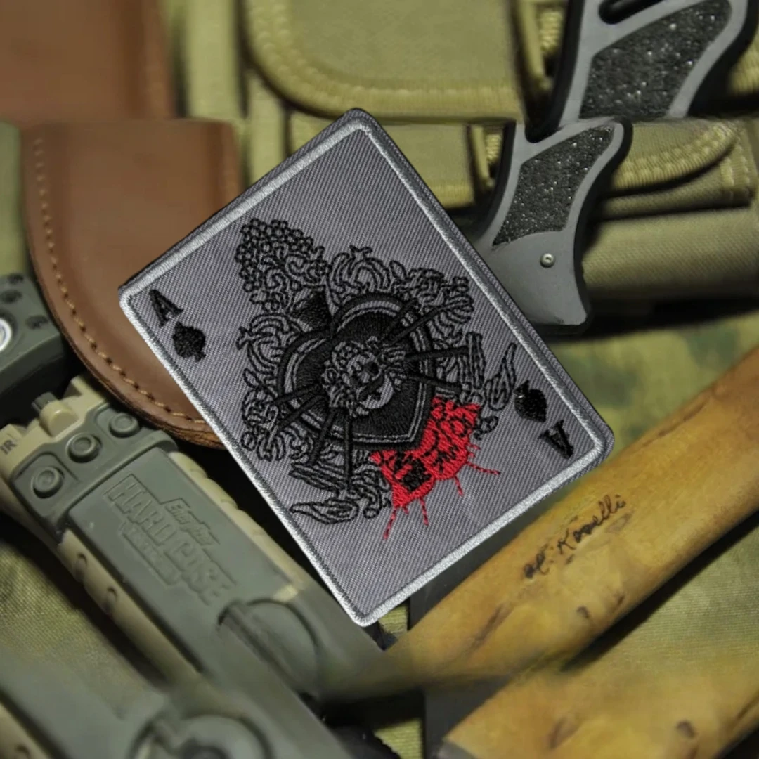 Parche del ejército Ace para juego de cartas, insignia de moral táctica, parches bordados de gancho y bucle para ropa, pegatina de equipo militar