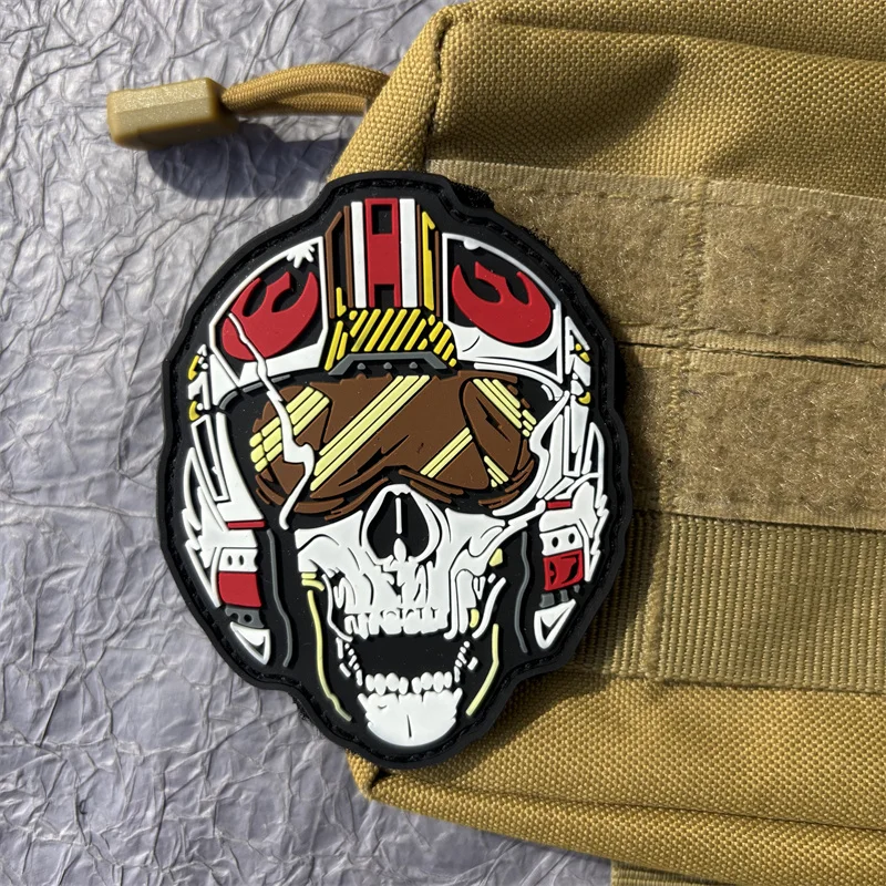 Insignia de moral de calavera para casco táctico, parche de PVC 3D en ropa Punk, parches militares con gancho y bucle de personalidad, pegatinas para mochila - imagen 3