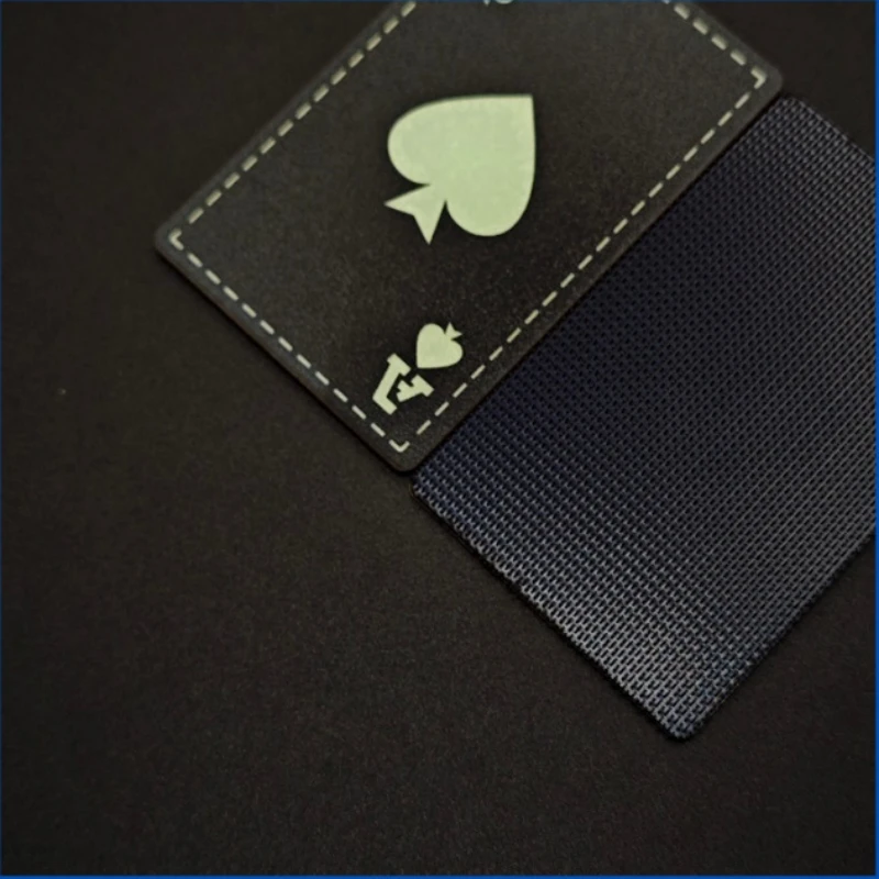 Parche de luz nocturna Spade Ace, insignia de moral táctica Airsoft, parches de gancho y bucle de PVC para ropa, pegatina para mochila militar - imagen 3