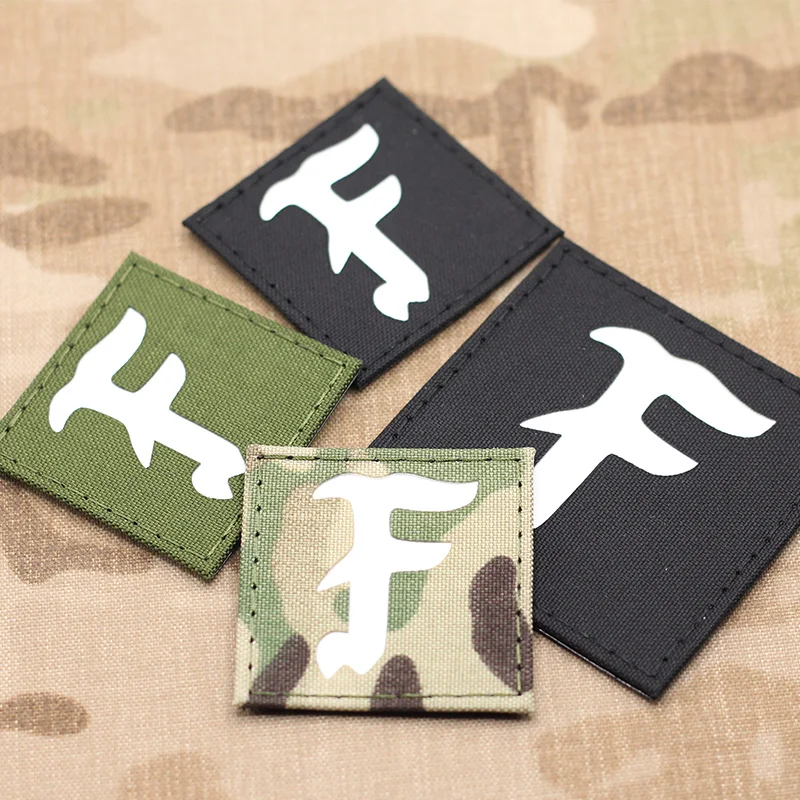 Grupo de observaciones hacia adelante F Brazalete táctico HOOK & LOOP Chaleco Stick Cap Stick - imagen 2