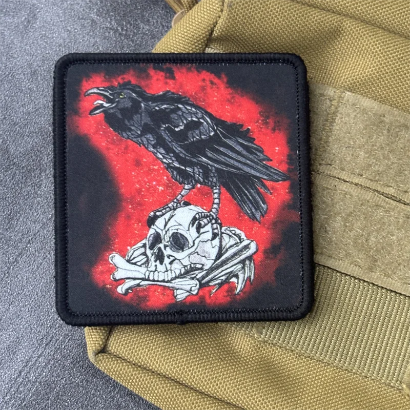 Parche "Crow and Skull" para ropa, insignia de moral táctica, brazalete con estampado, gancho, parche militar, pegatina para mochila - imagen 3