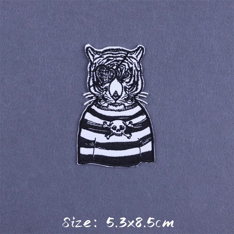 Parches térmicos de esqueleto para ropa, bordados de flores y rosas rojas, apliques de Calavera, Rock and Roll - imagen 5