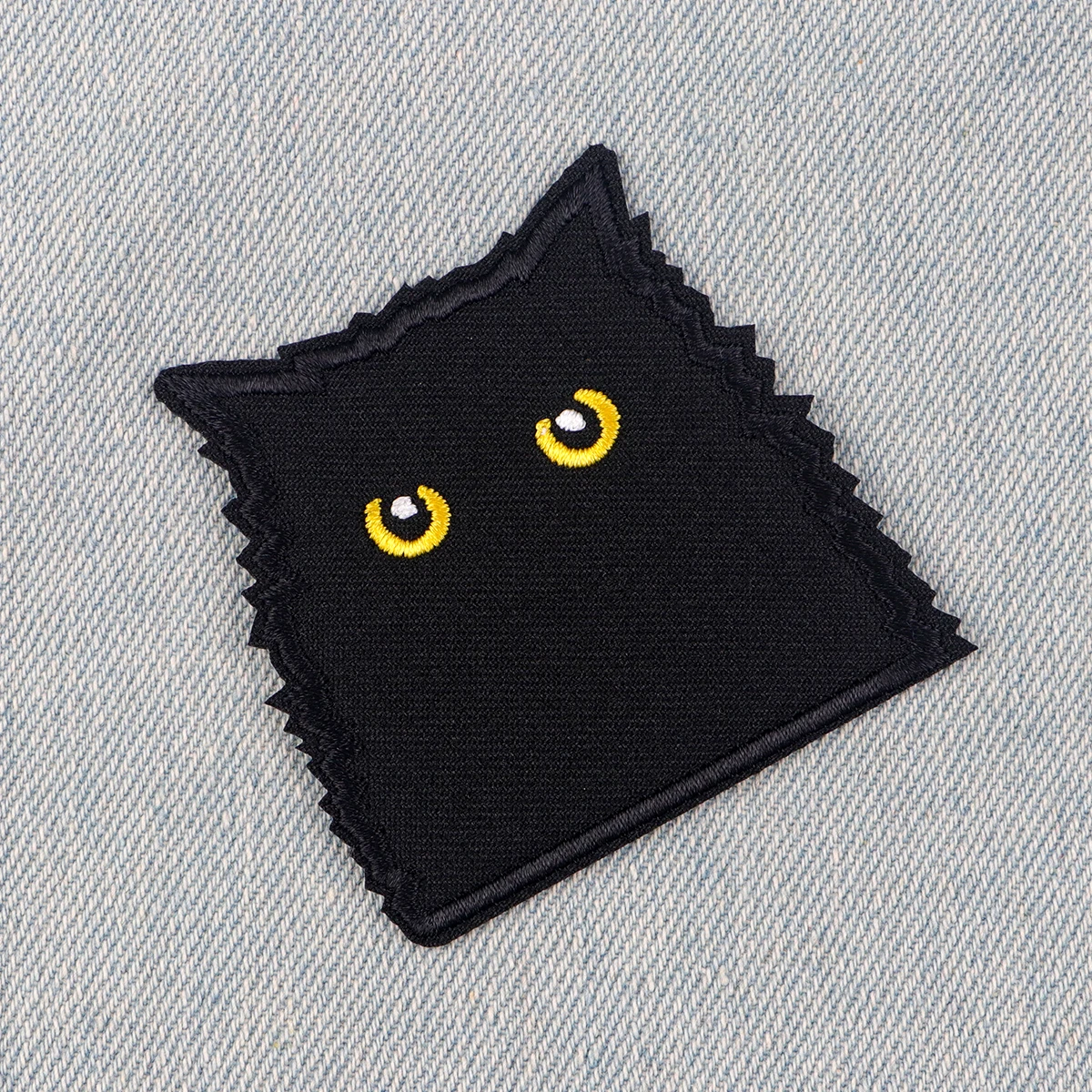 Parche termoadhesivo bordado gato negro para mochila y chaqueta - imagen 4