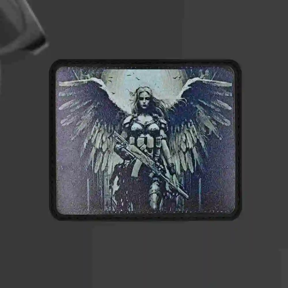 Valkyrie-insignia de moral táctica de acción de Ángel, Parche de belleza con un arma, brazalete militar, estampado de PU, pegatinas de mochila con gancho y bucle - imagen 2