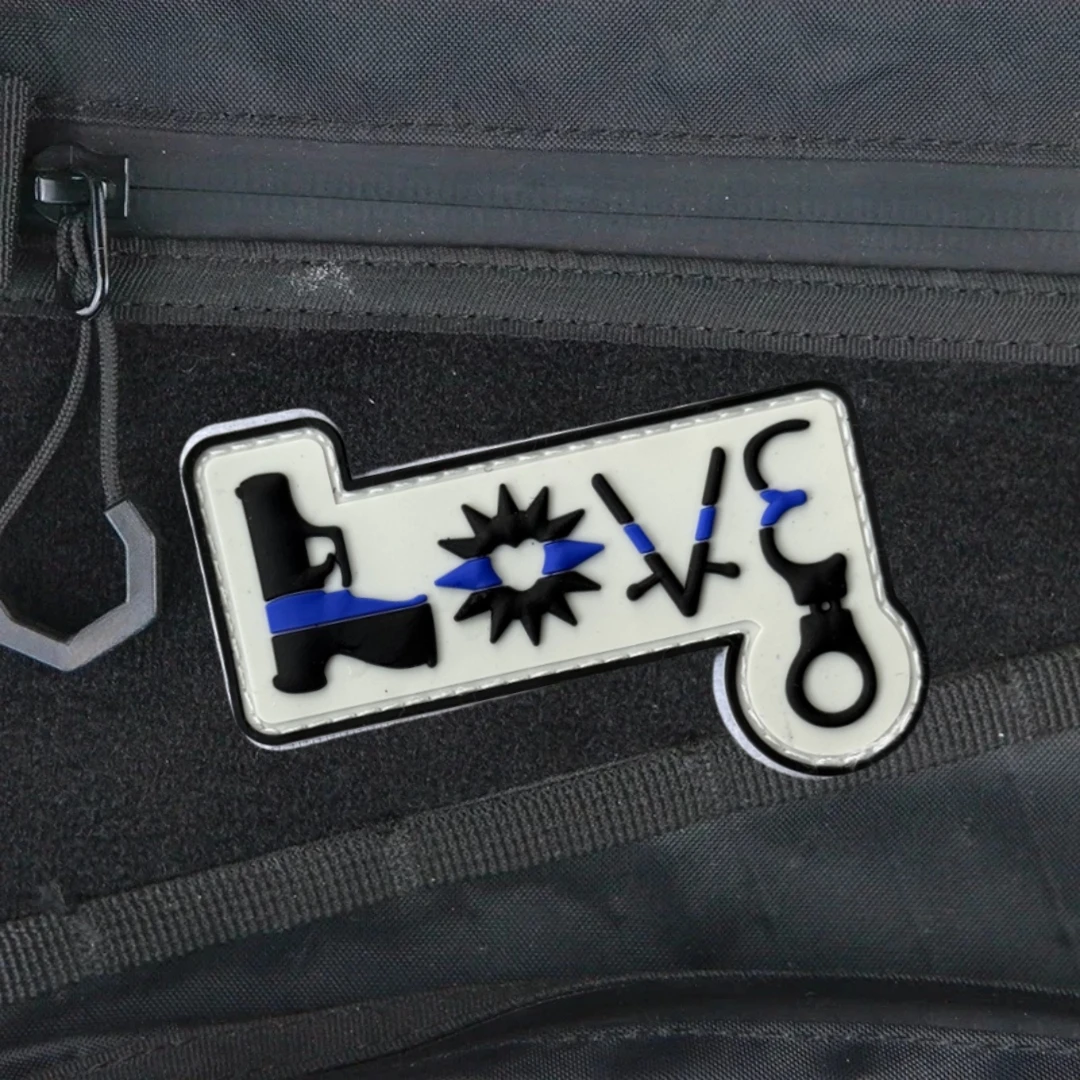 Parche de PVC de amor, brazalete militar, insignia de moral táctica, gancho y bucle, accesorios para mochila, pegatina - imagen 4