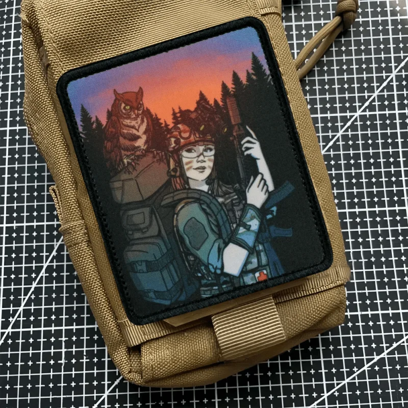 Parches de gancho y bucle impresos "The Suspicious Owl", insignia de moral táctica, brazalete militar, pegatinas para ropa y mochila - imagen 5