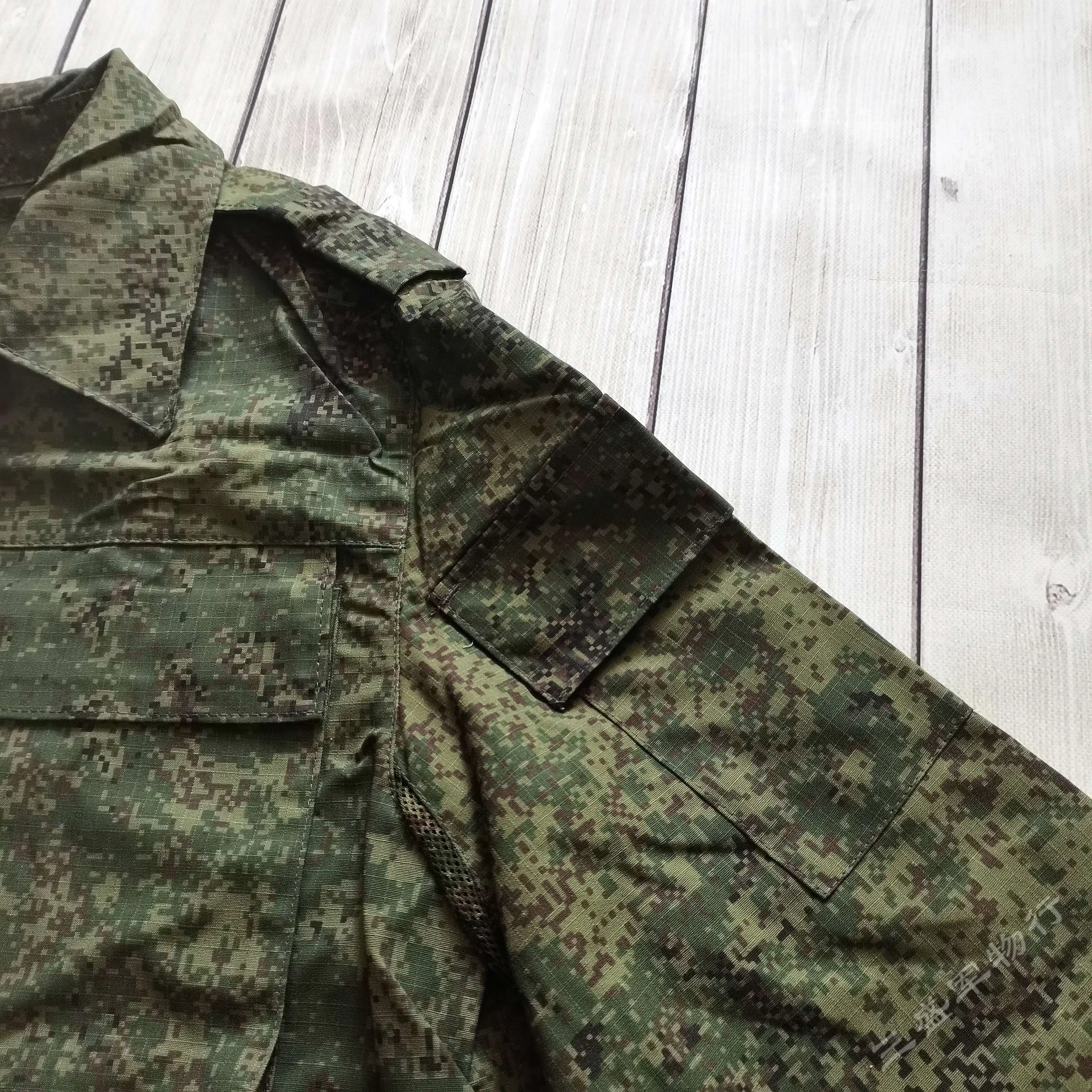 Regulación 08/11 Emr Color Little Green Man Field Suit producto del grupo Btk - imagen 4