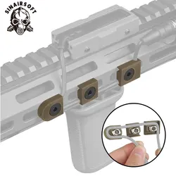 Linterna láser táctica resistente con montaje Mlok y gestión de cables