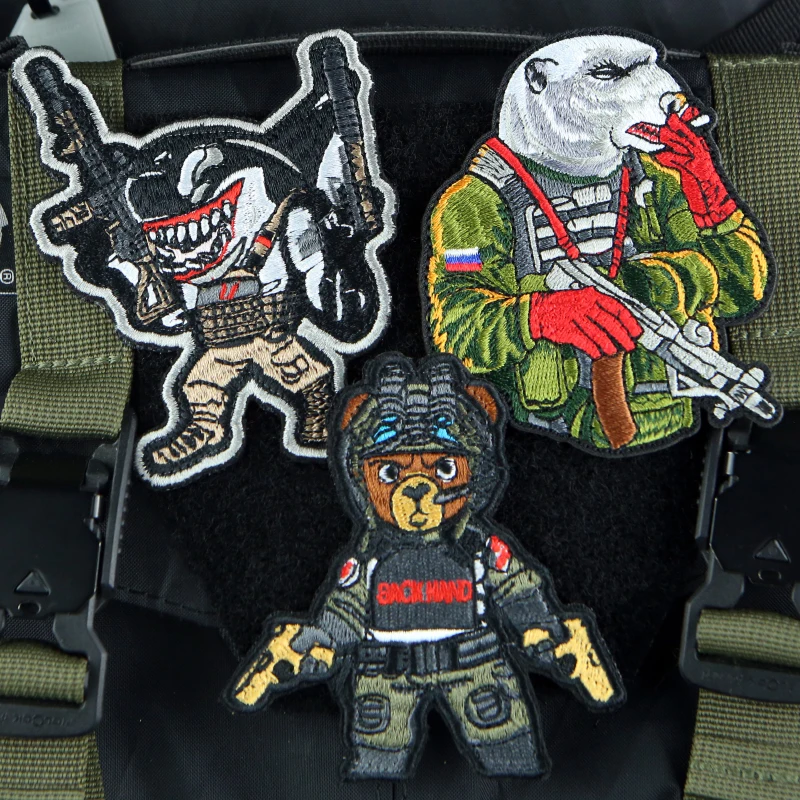 Insignia táctica de Panda, oso, tiburón, Animal, moral, Chevron ruso, parche bordado de gancho y bucle, brazalete militar, pegatinas de mochila - imagen 4