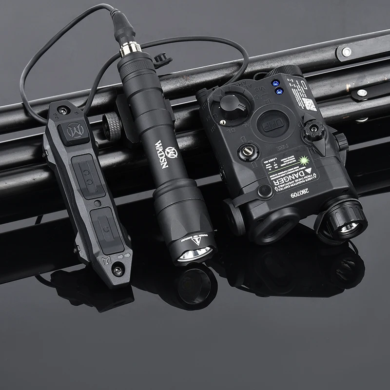 Táctico Airsoft SF M600C M300A PEQ-15 LA5C rojo verde azul punto láser indicador IR luz de relleno caza explorador AR15 ajuste riel de 20MM - imagen 5