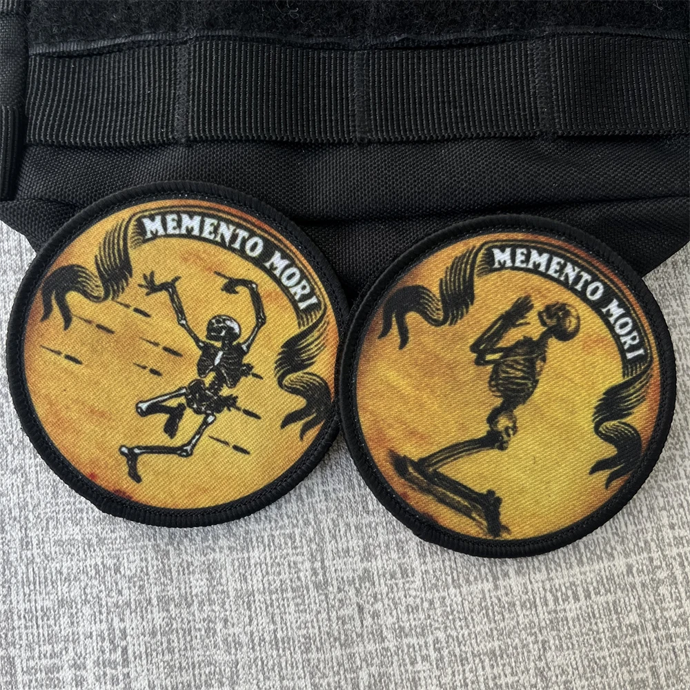 Memento Mori-insignia de moral de oración, parche táctico del ejército impreso, parches de gancho y bucle, pegatina decorativa para mochila - imagen 5