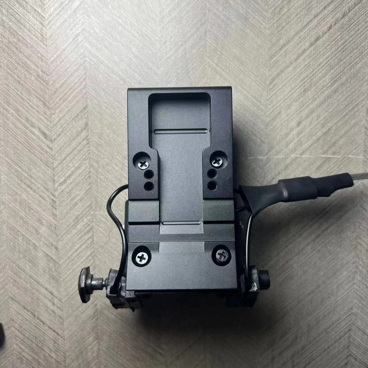 Placa adaptadora de montaje de base de adaptador de montaje NVG para casco ANVIS 6 9 de metal - imagen 3