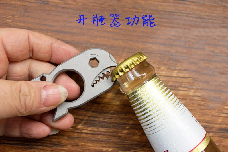 Barra de palanca de abridor de botellas para hombres y mujeres, herramienta portátil multifuncional EDC de titanio para exteriores - imagen 4