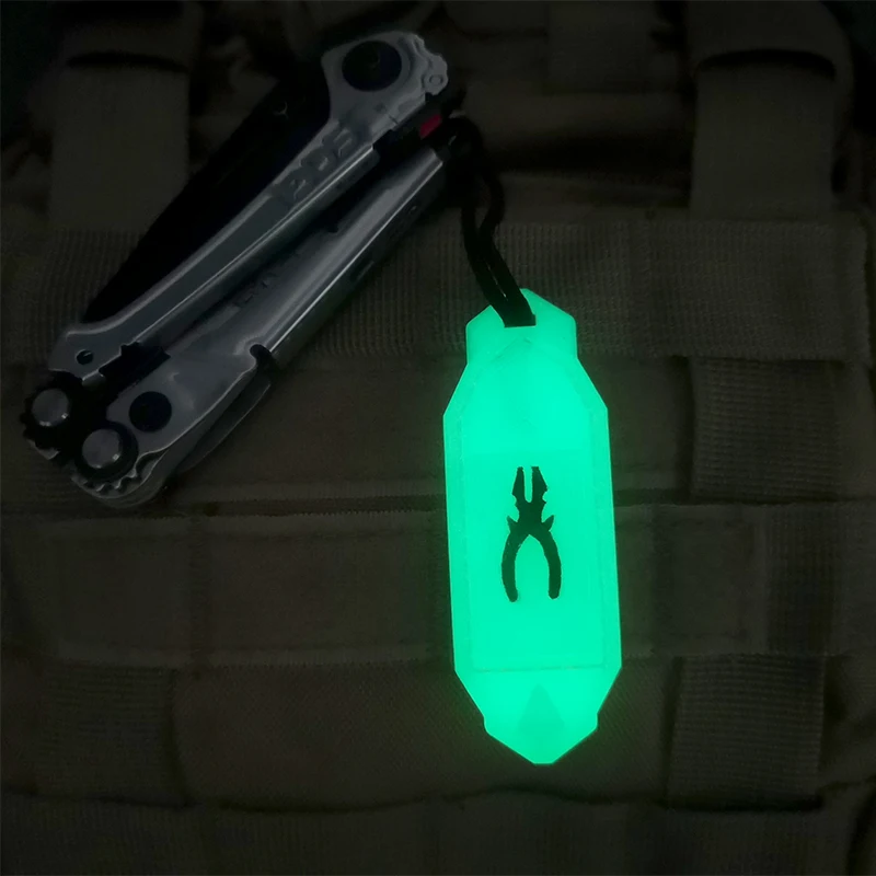 Parche luminoso de TPU con mango de tracción, mochila táctica, cola funcional EDC, accesorios personalizados para ropa, 9 colores, 3/10 unidades - imagen 4