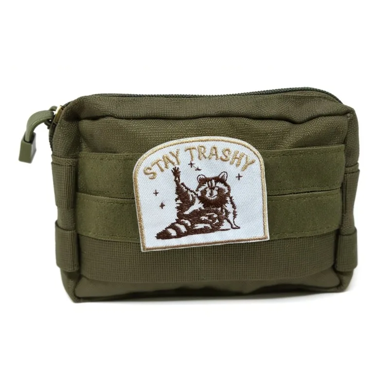 Parches bordados Stay Trashy Racoon, parche de insignia de moral con gancho y bucle DIY para ropa, mochilas, sombreros, bolsos, apliques