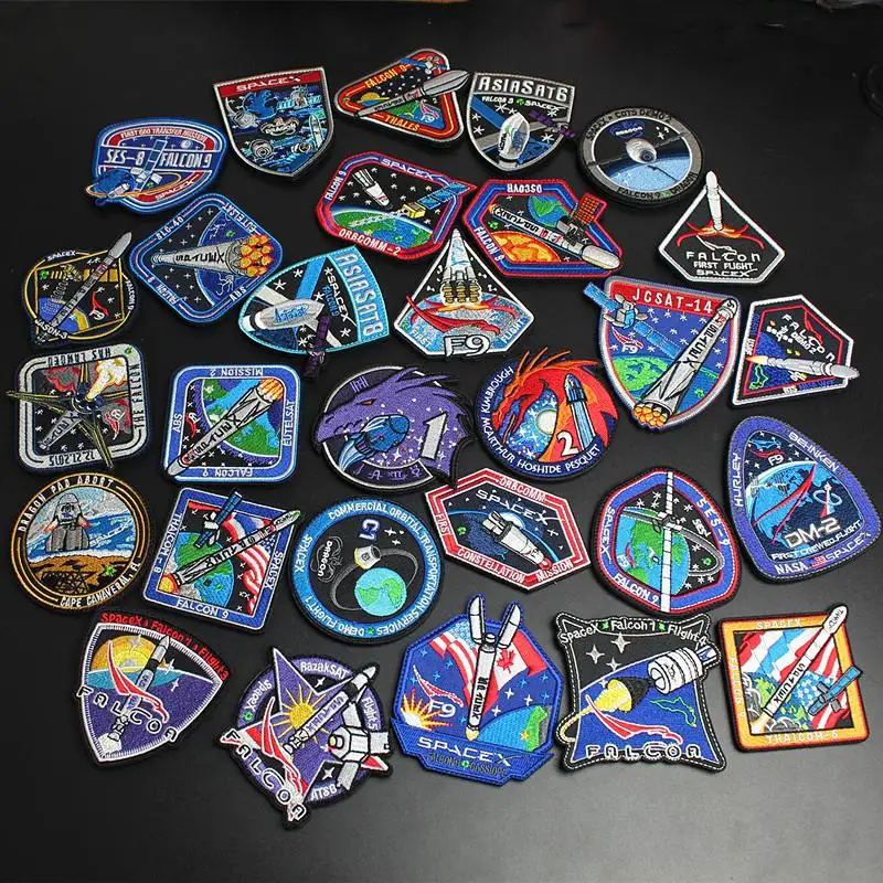 Exquisito Falcon 9 astronauta Dragon Mission 3D bordado, estación espacial, brazalete, etiqueta de aviación, gancho, parches de bucle para ropa - imagen 2