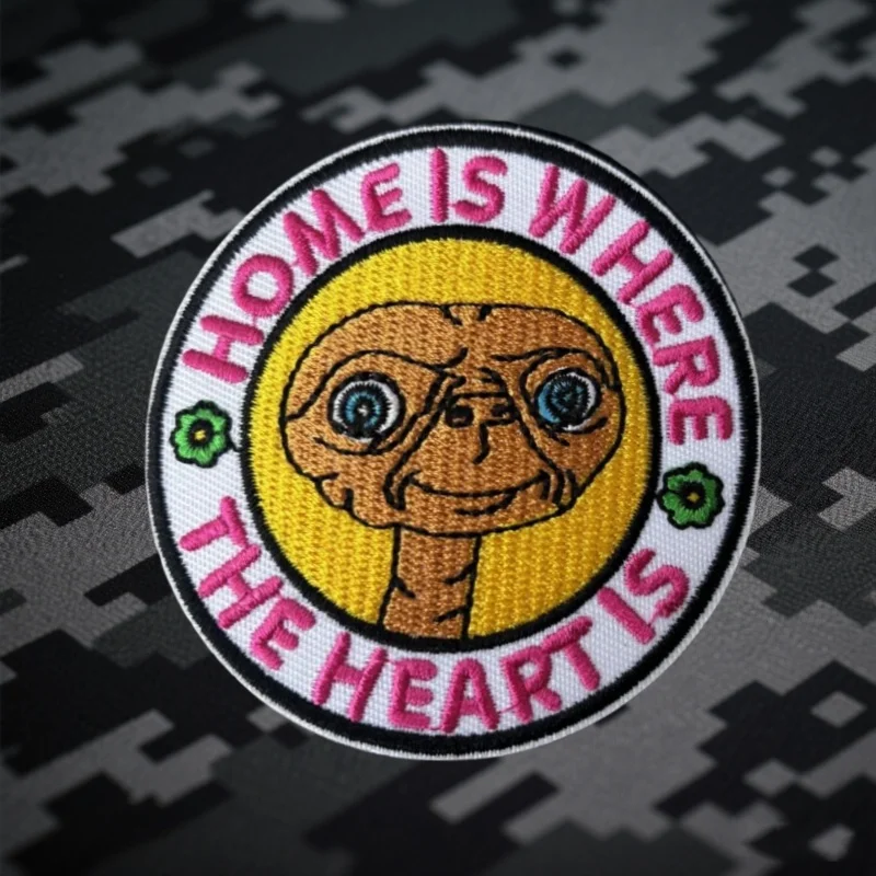 Parche bordado militar "cute alienígena" para ropa, gancho para ropa, insignia de moral táctica, parches, pegatina para mochila, brazalete - imagen 2