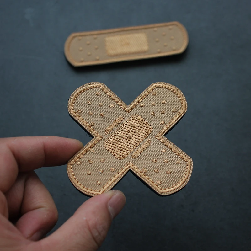 Parches bordados de tirita, parche de gancho y bucle para ropa, brazalete de dibujos animados con personalidad, insignia de moral táctica en mochila - imagen 5